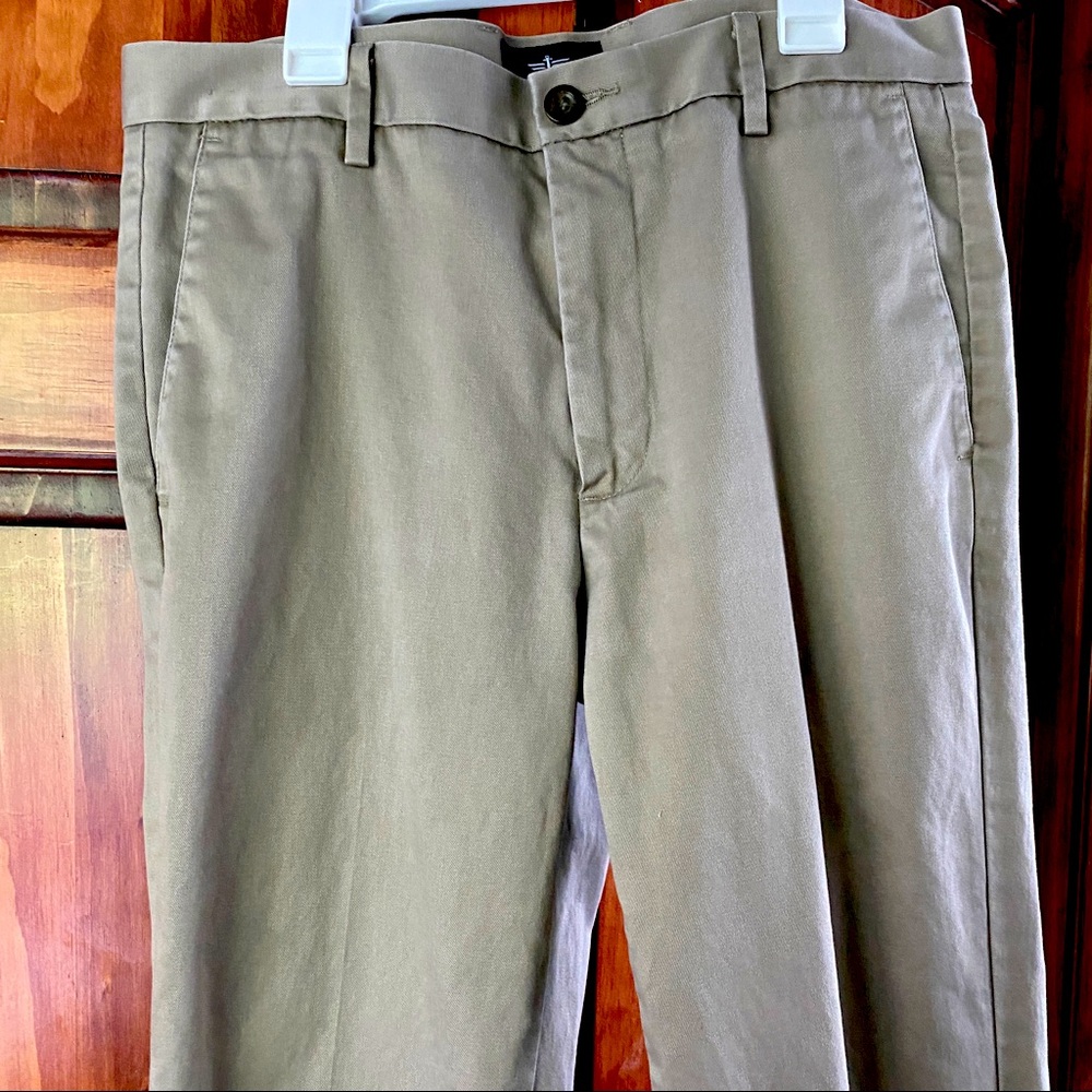 🐢Dockers Men’s khaki dress pants 30/32 tan